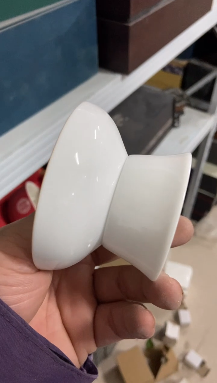 无运费险有瑕疵的摄影的产品有使用过的痕迹有点脏介意勿拍
