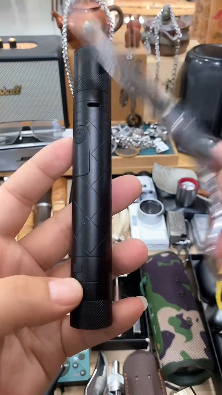 瓷片闪购商品   如图所示