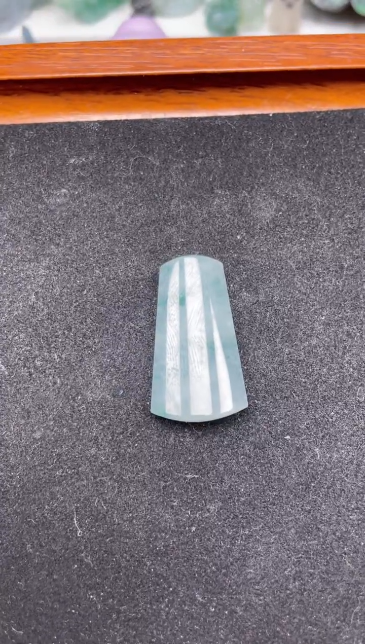 【闪购商品】翡翠颈饰未镶嵌无事牌