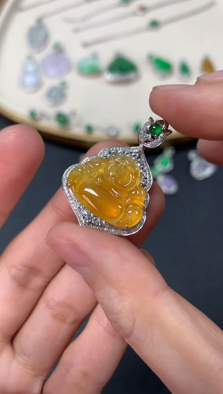 【闪购商品】翡翠吊坠(不含链)18K金镶嵌9800