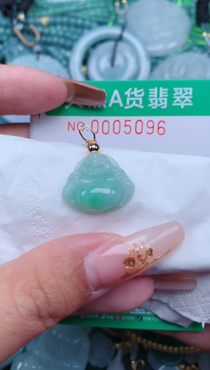 【闪购商品】翡翠颈饰未镶嵌.0005096