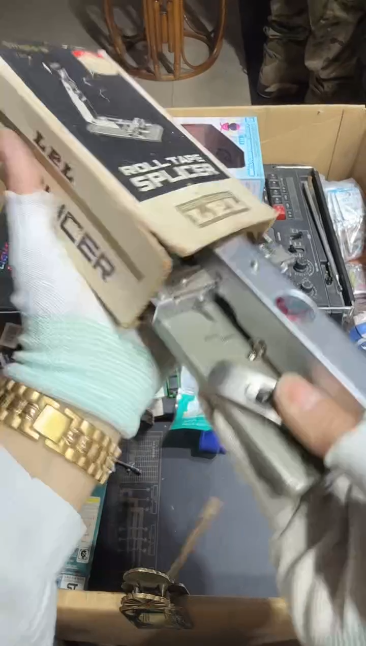 瓷片马*急   174中古商品，瑕疵品，不保好坏。