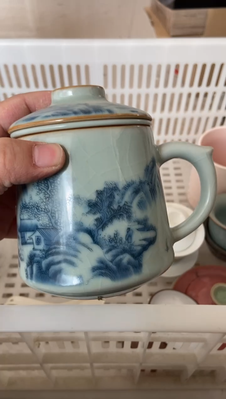 杯无运费险有瑕疵的摄影的产品有使用过的痕迹有点脏介意勿拍