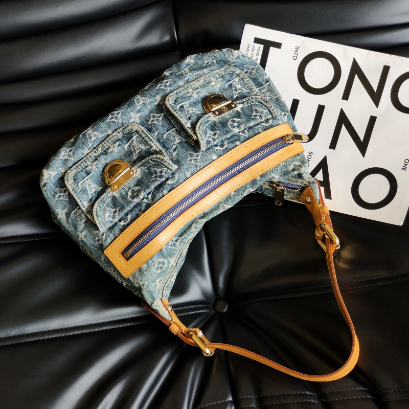 95新 LouisVuitton/路易威登 蓝色牛仔baggy小号腋下单肩包/51989