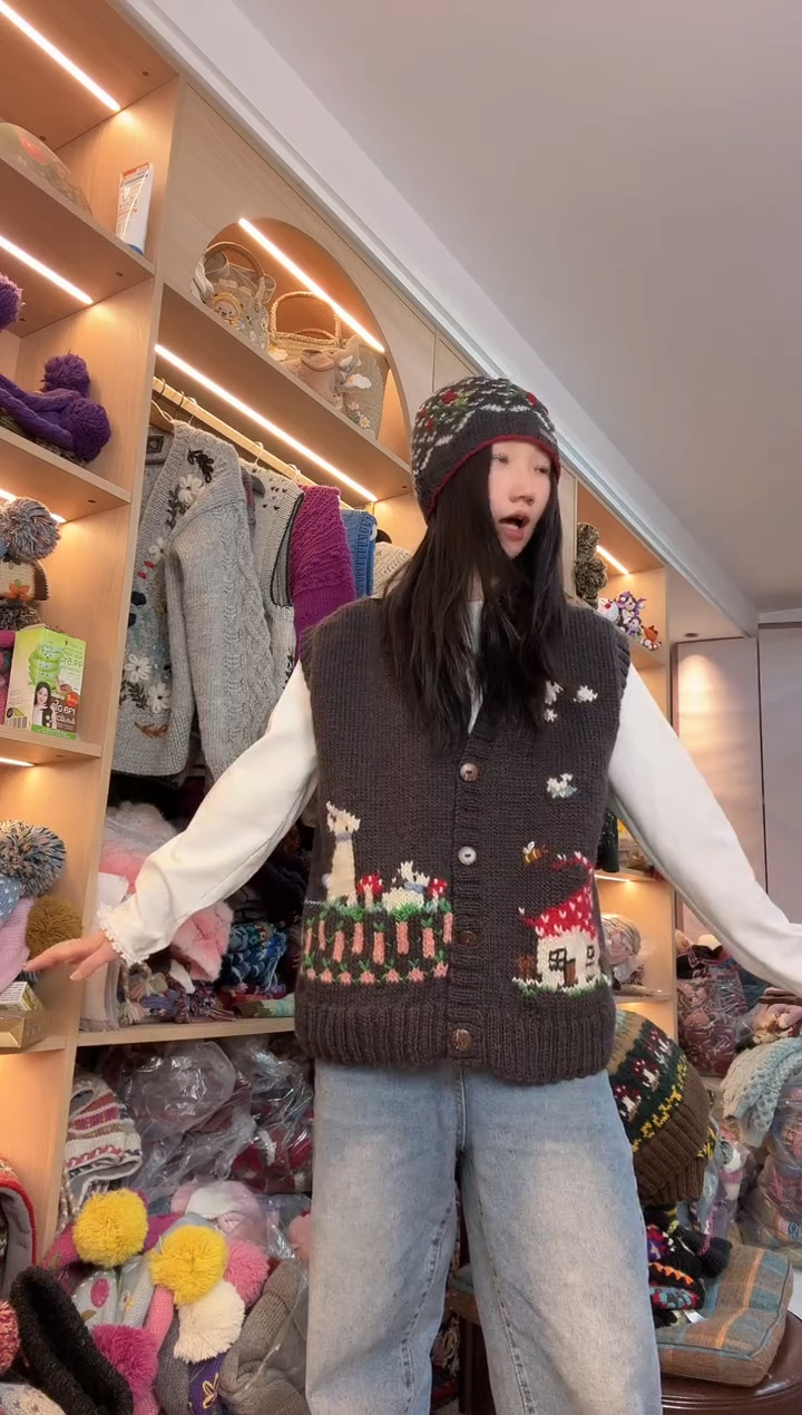 羊毛美利奴咖色小兔子马甲498