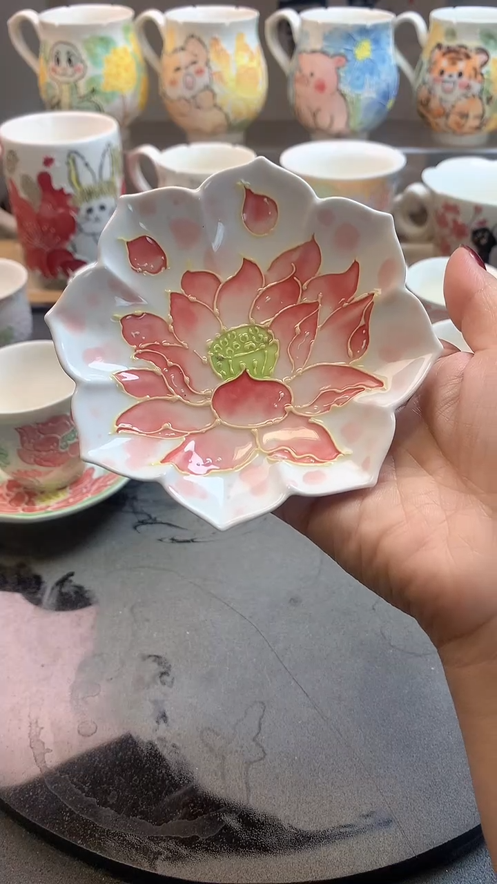 一味*手绘*莲瓣荷韵碟