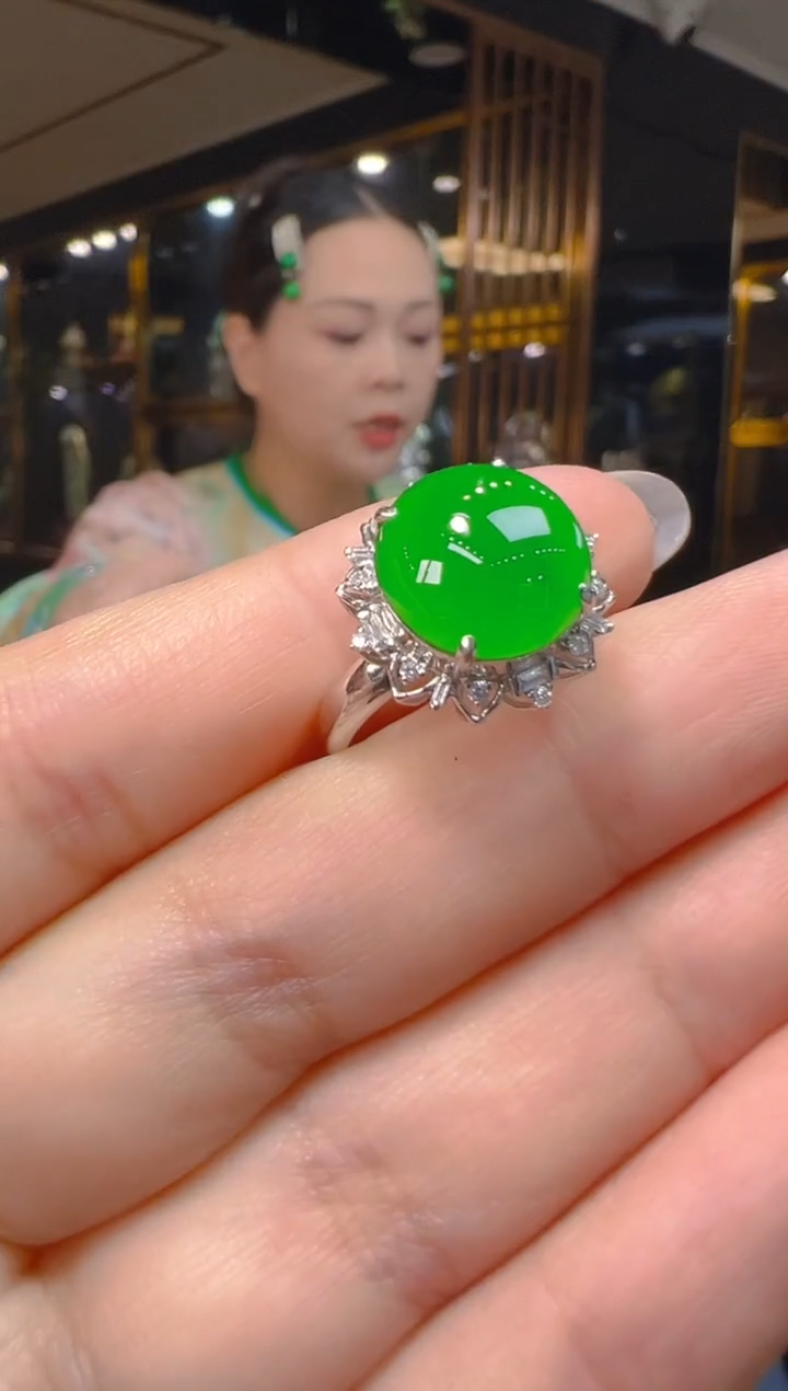 18K金镶嵌戒指翡翠100   