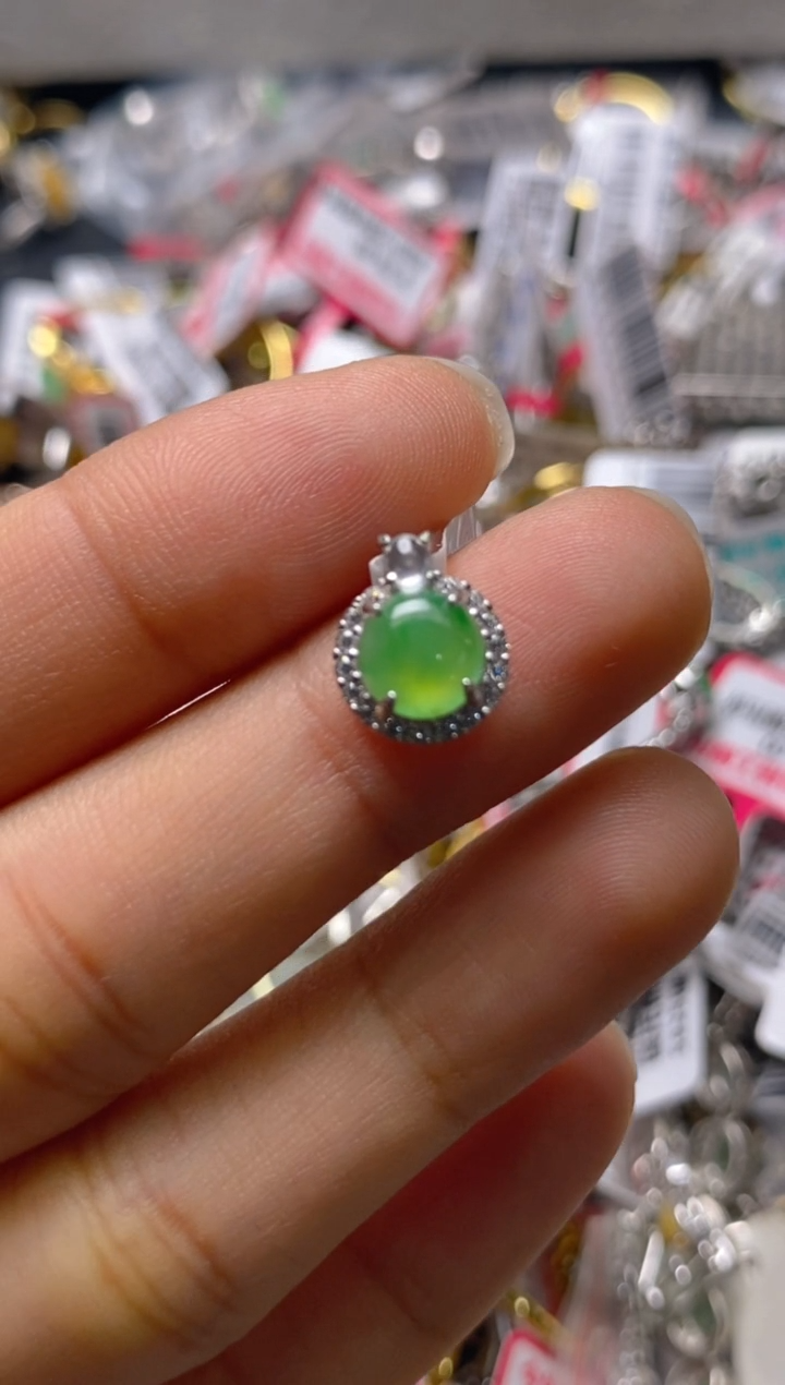 银S925镶嵌戒指翡翠百内无证书