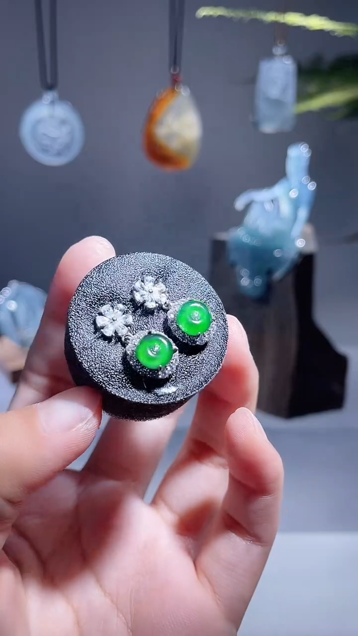 未镶嵌翡翠耳饰耳饰