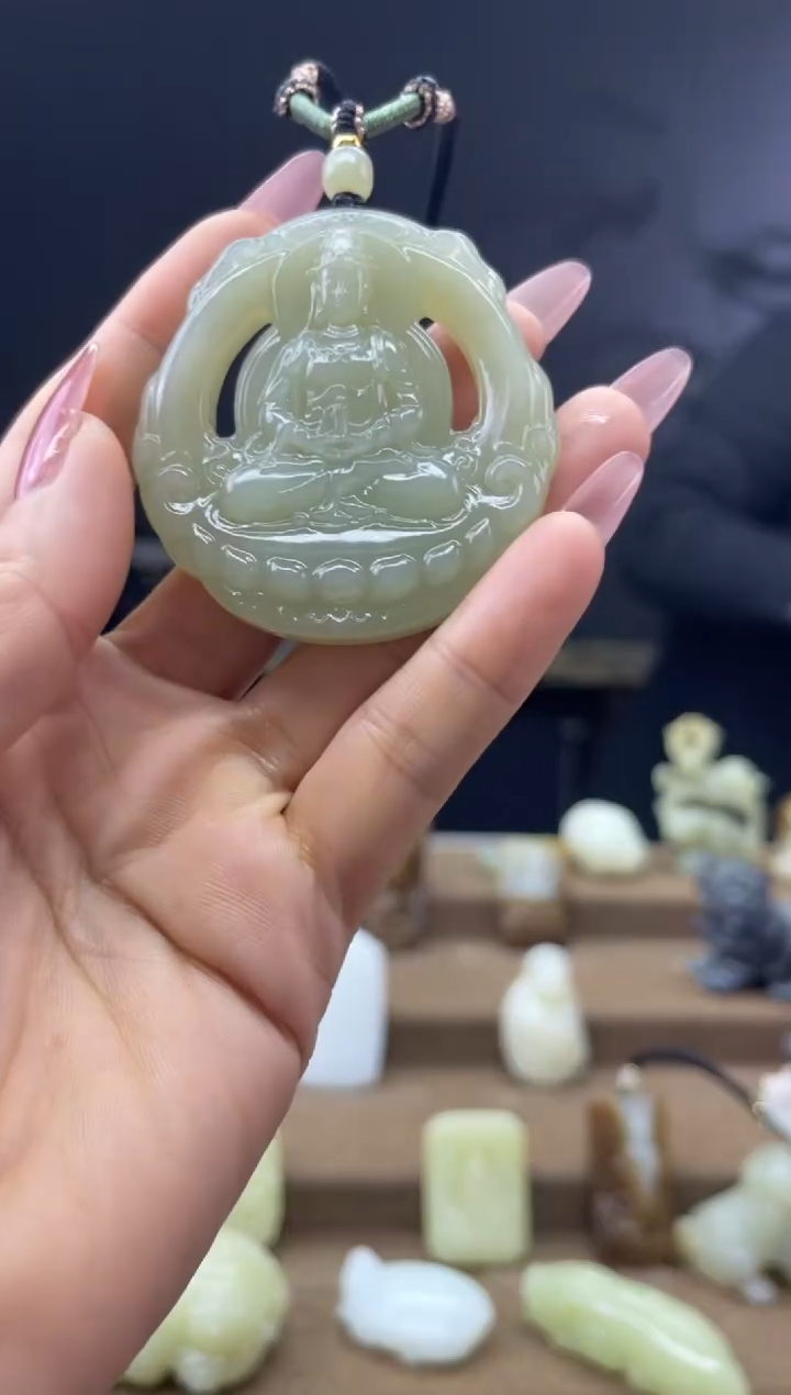 颈饰未镶嵌和田玉1