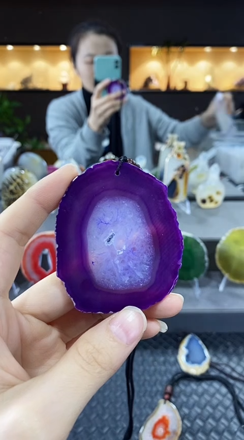 未镶嵌颈饰玛瑙/玉髓蓝**印玛瑙