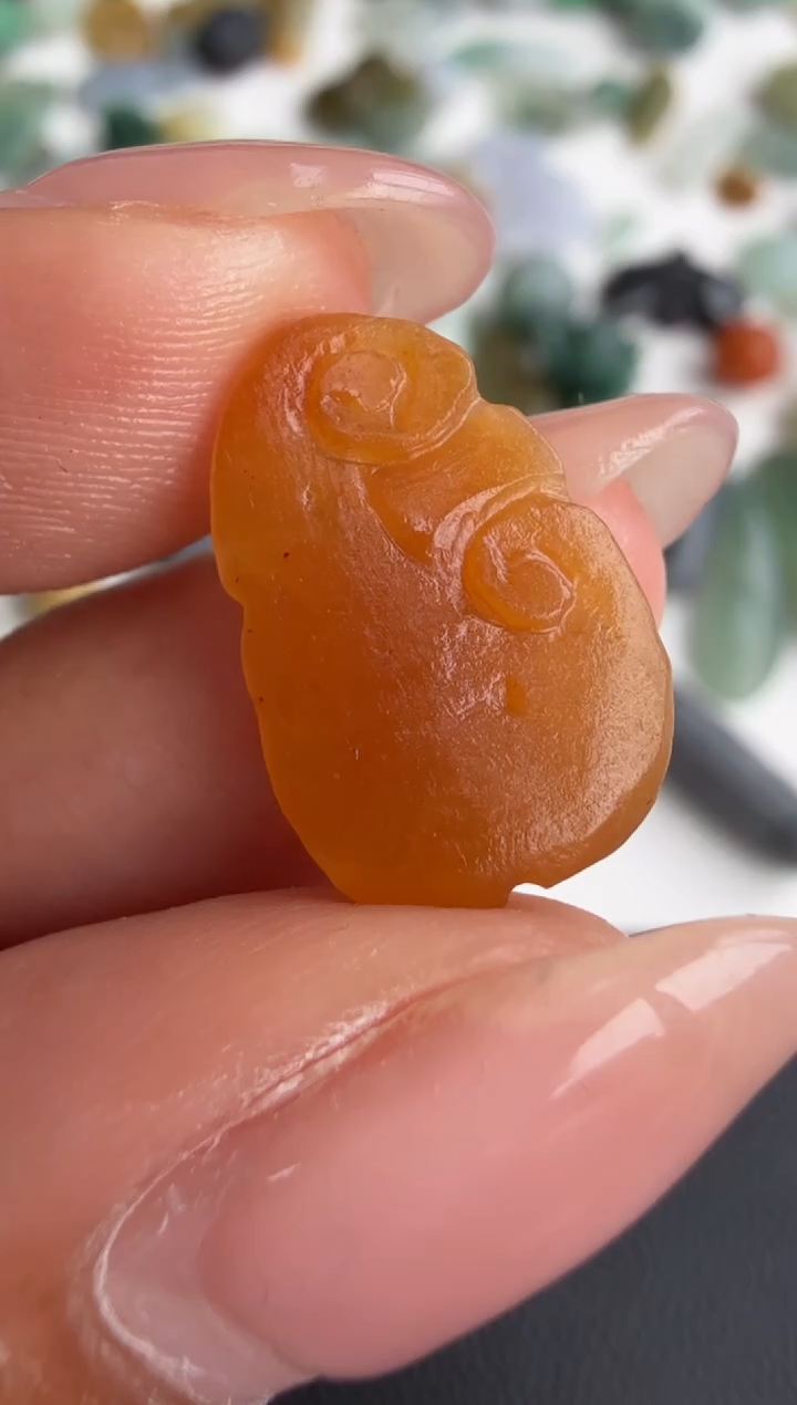 未镶嵌定制翡翠16.7*10.1*3如意68+10