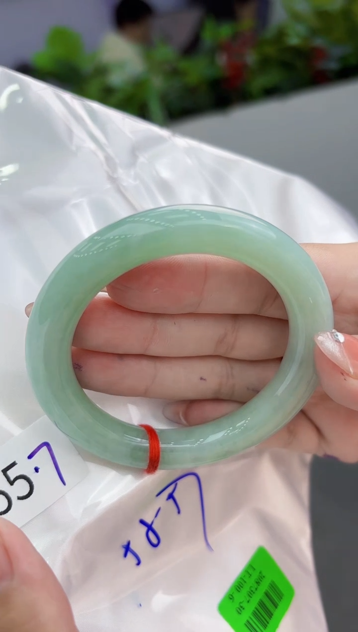 【闪购商品】翡翠手镯未镶嵌翡翠手镯