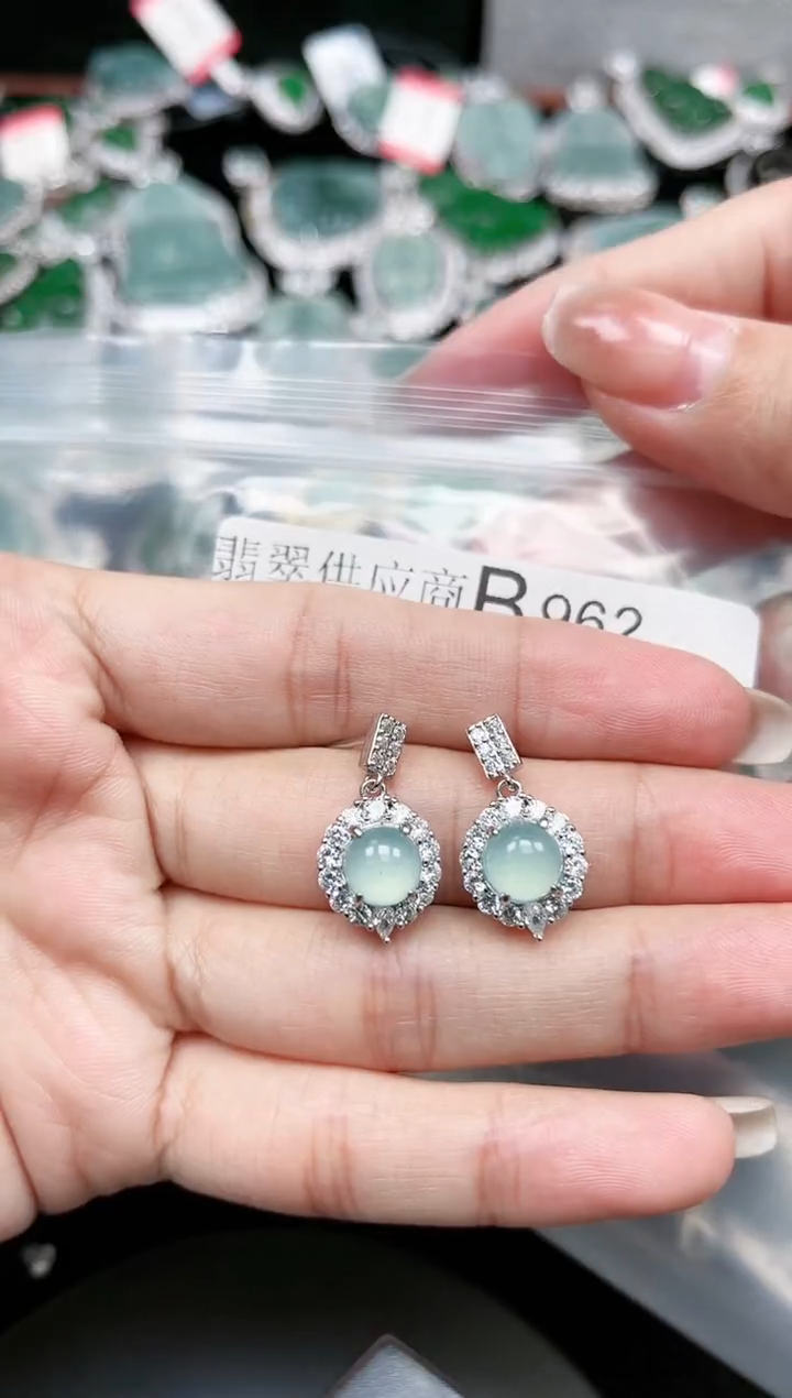 【闪购商品】翡翠颈饰未镶嵌962赠皮绳