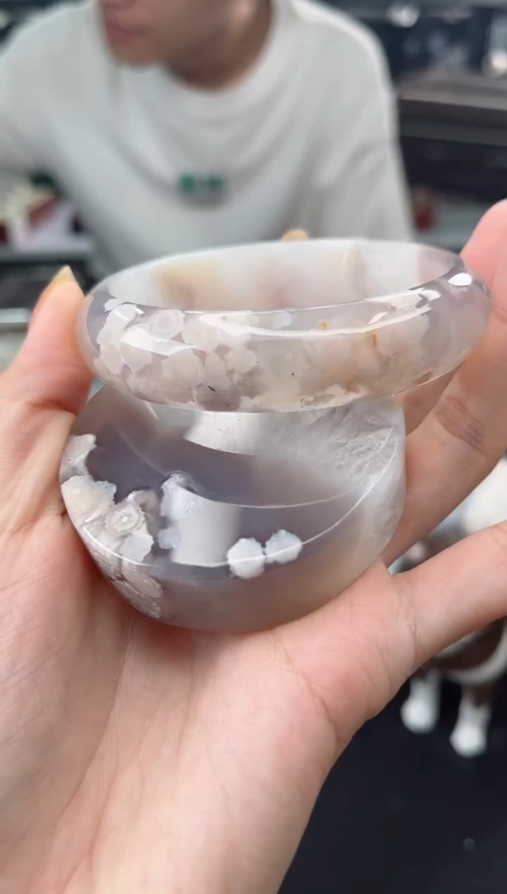 【闪购商品】石英质玉手镯未镶嵌62圈口（赠品镯心）3444542