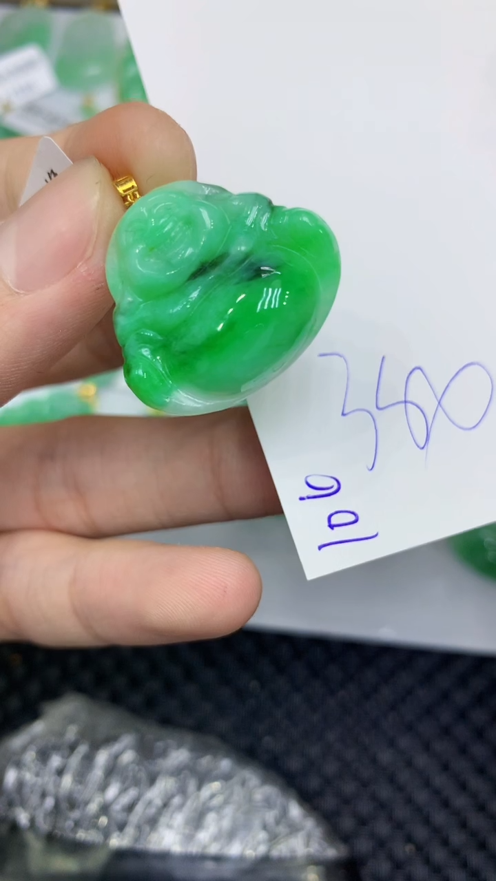 颈饰18K金镶嵌翡翠翡翠11111