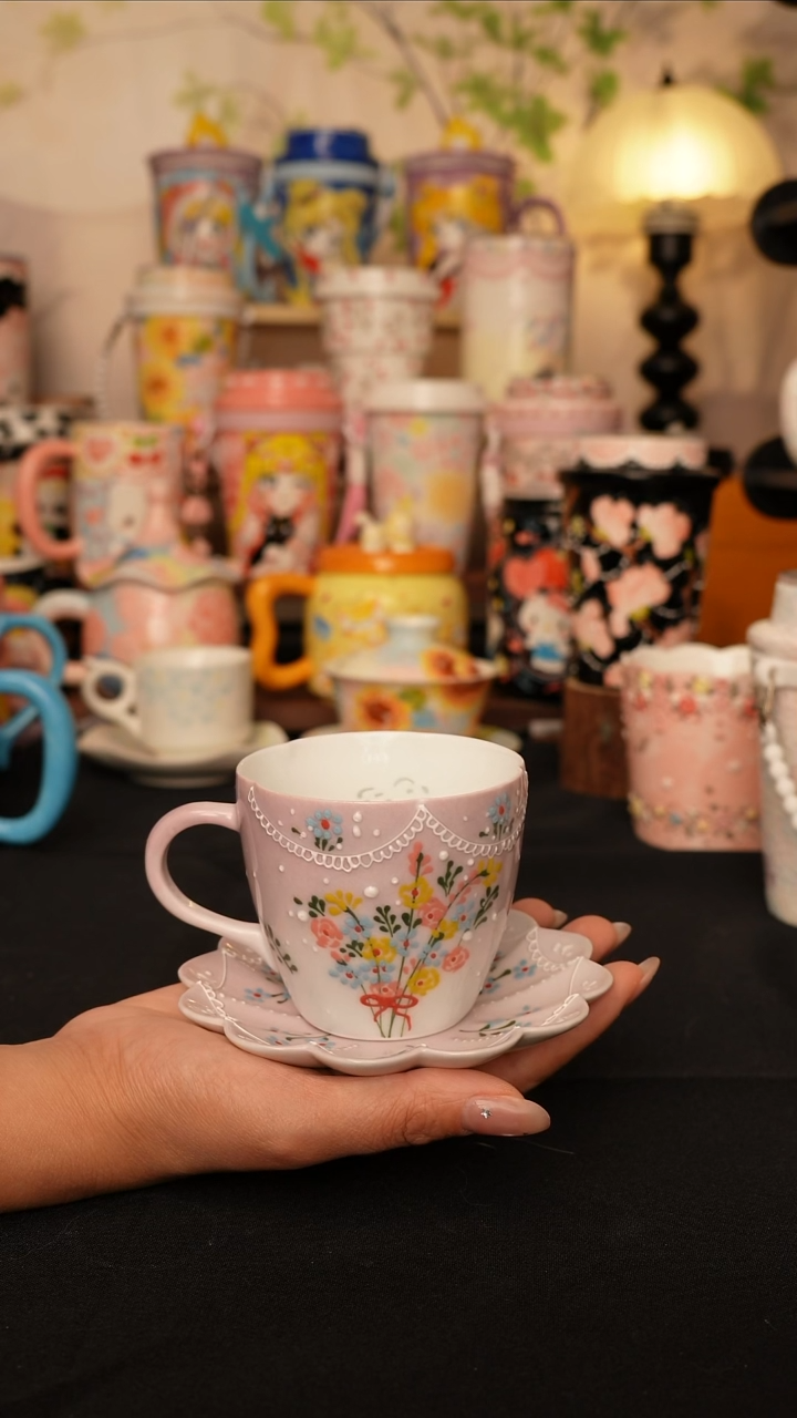 陶景德镇手绘的杯子 