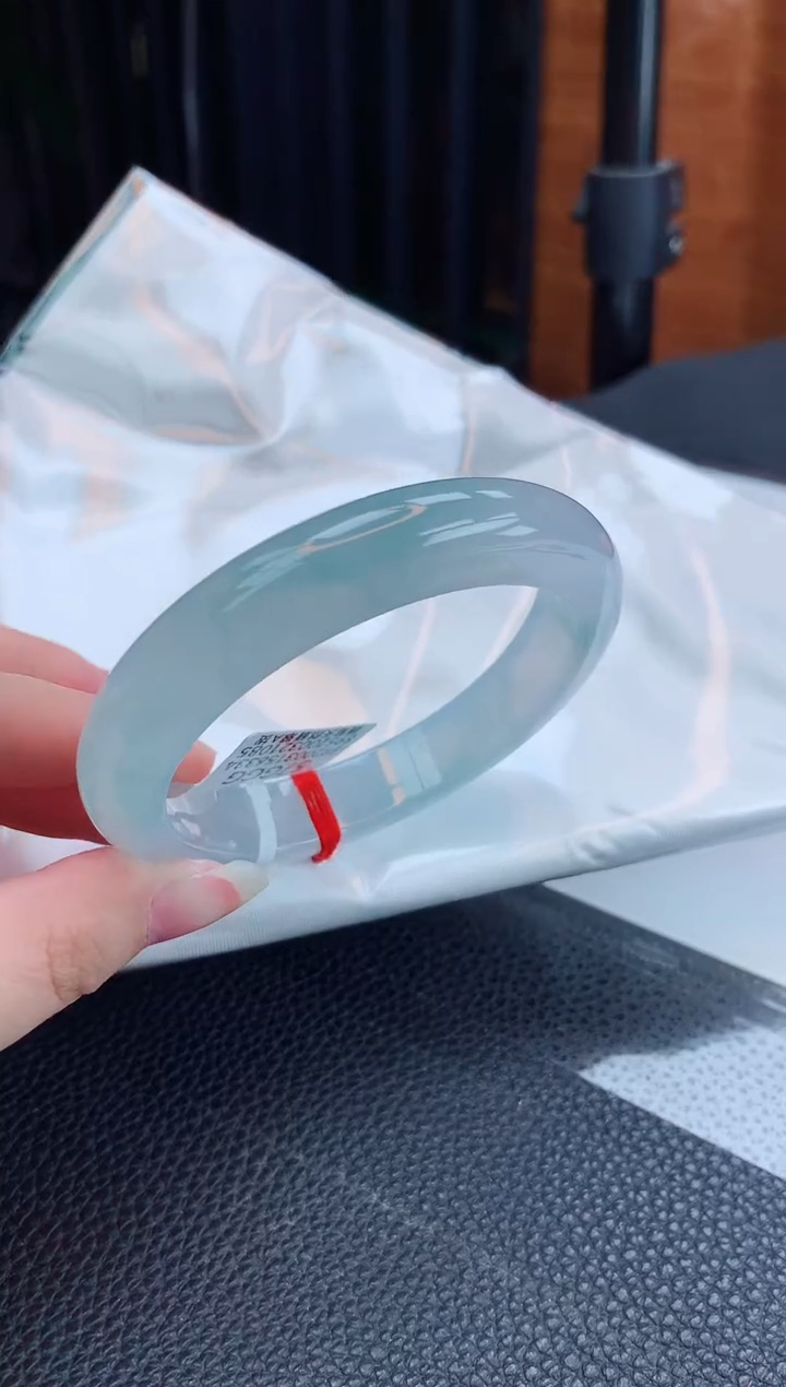 【闪购商品】翡翠手镯未镶嵌缅甸天然翡翠A货手镯