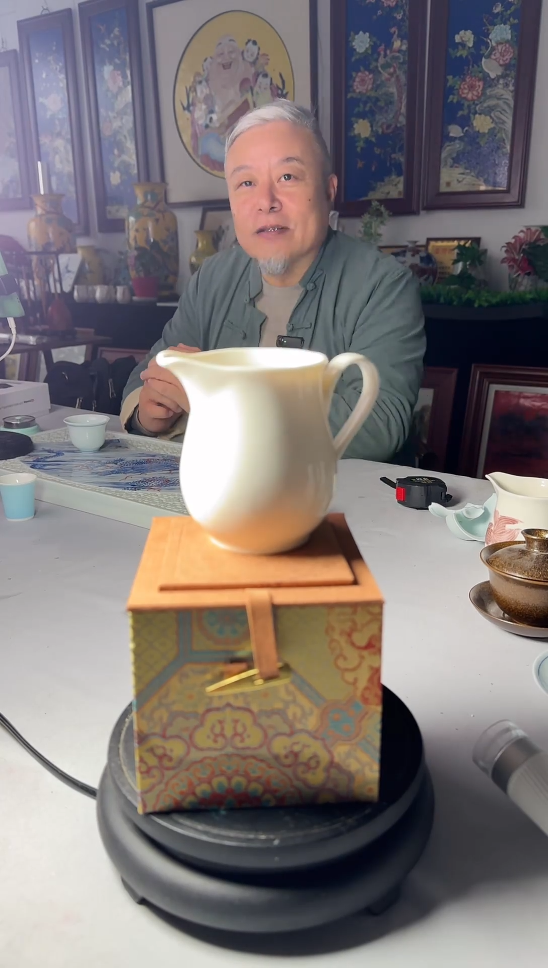 景德镇高温白公道杯