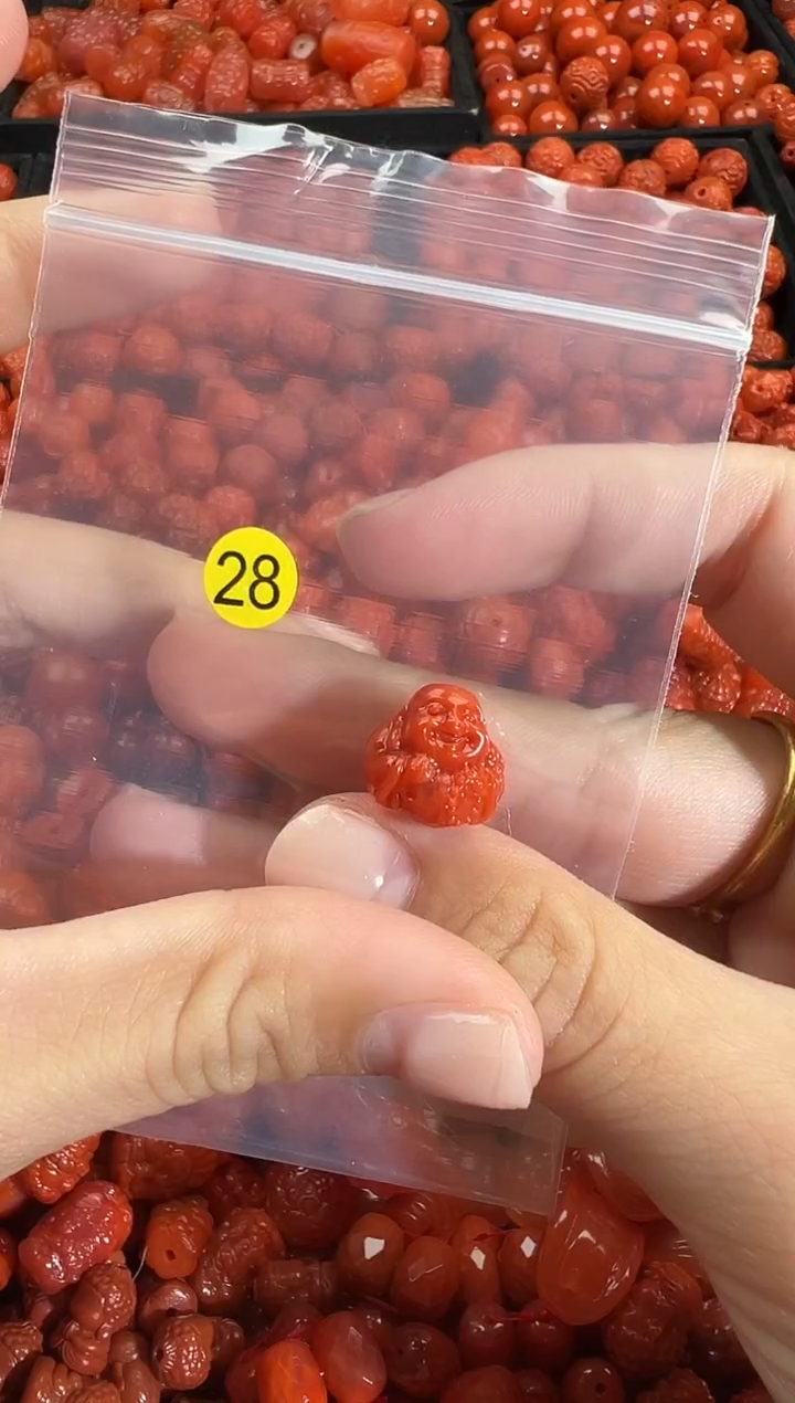 颈饰未镶嵌南红玛瑙1