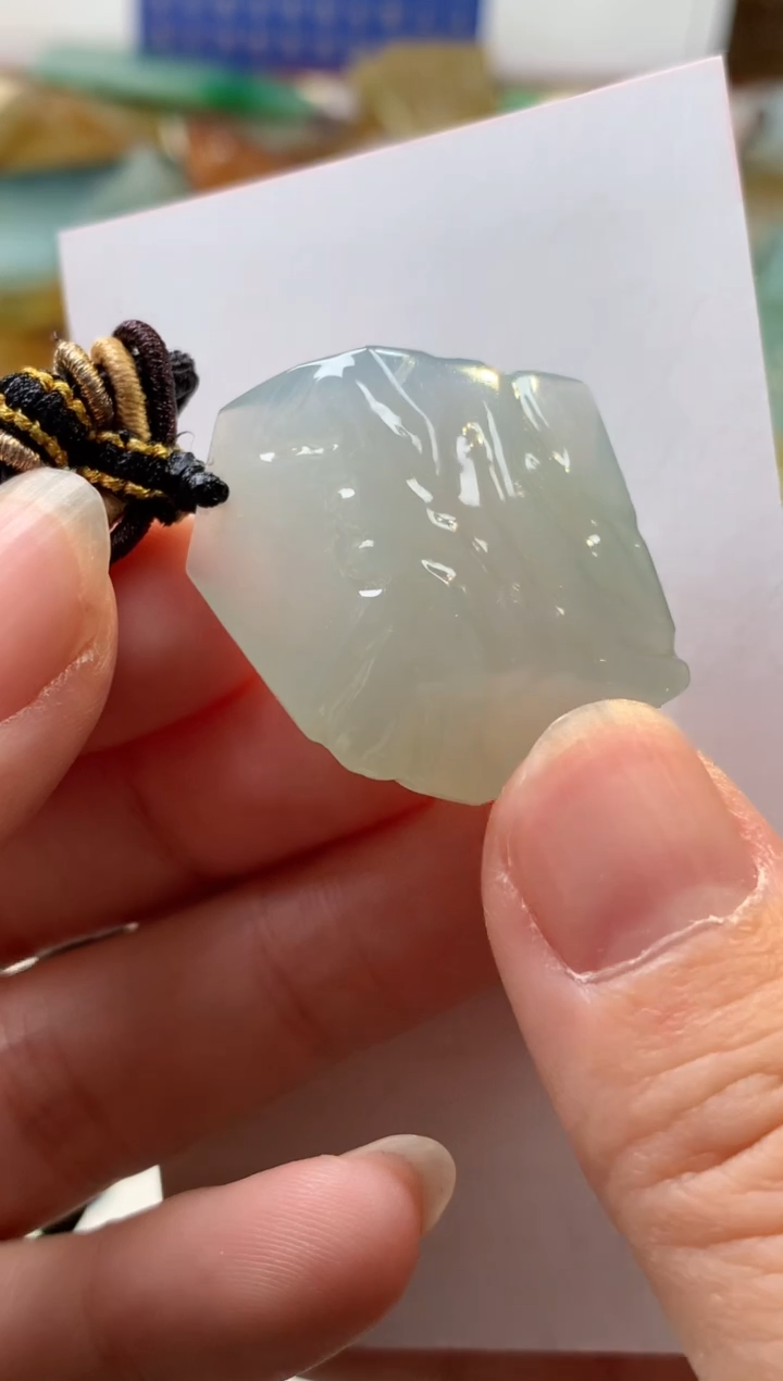 【闪购商品】翡翠颈饰未镶嵌吊坠