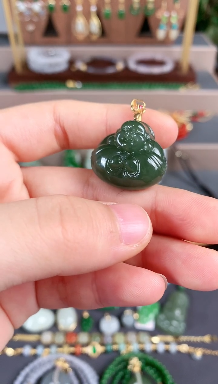 颈饰未镶嵌和田玉1