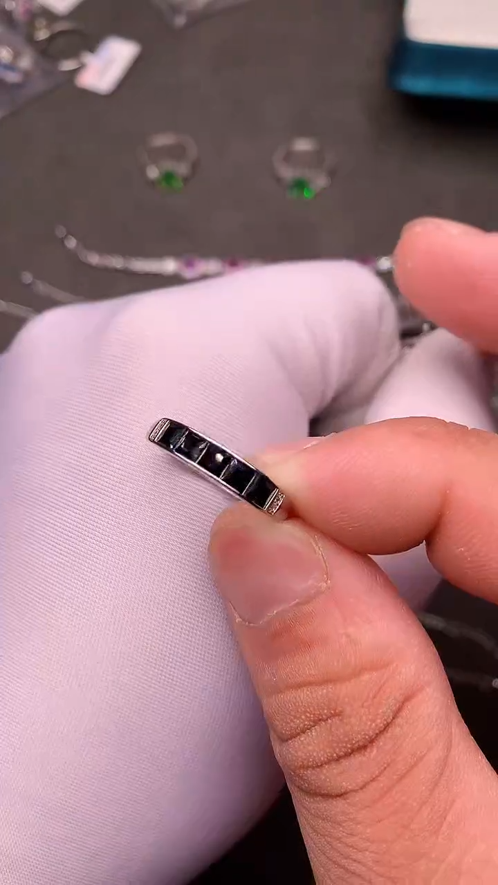 【闪购商品】蓝宝石戒指银S925镶嵌.......