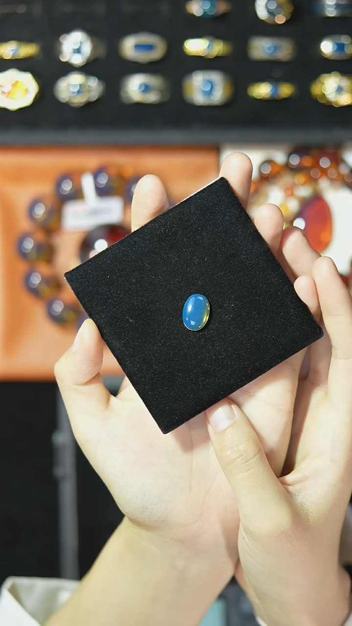 【闪购商品】琥珀裸石未镶嵌多米戒面