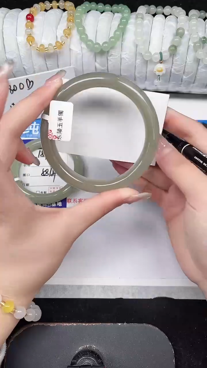 未镶嵌手镯石英质玉152-62/63