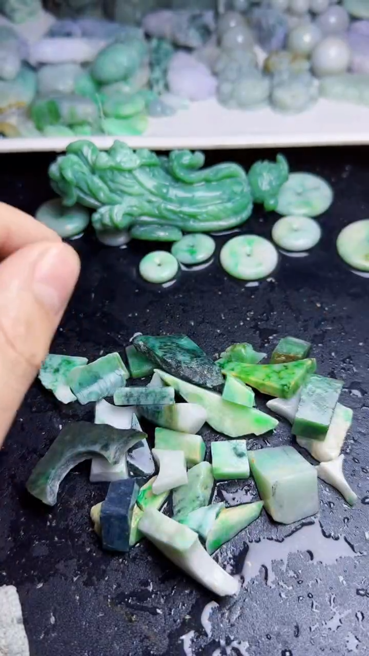 颈饰未镶嵌翡翠077