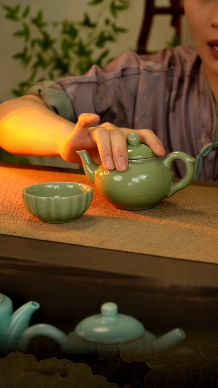 豆青/笑樱豆青/笑樱