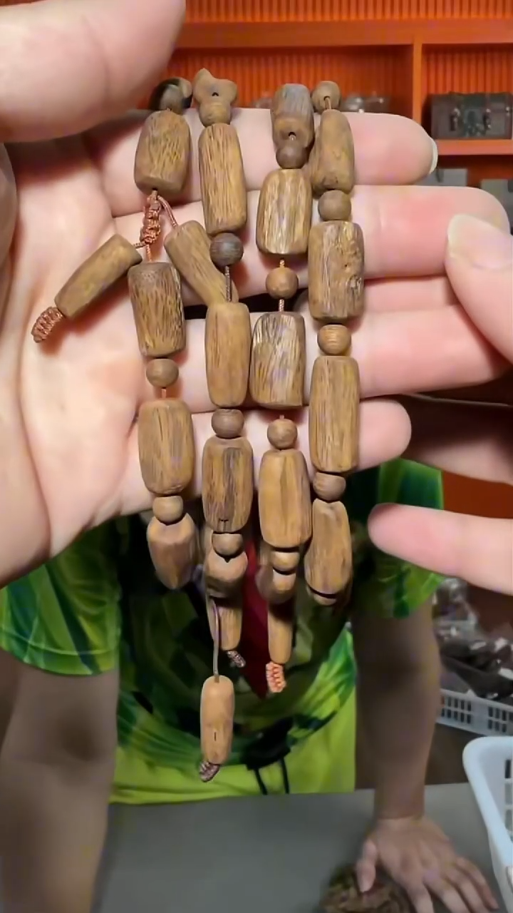 沉香手串84号单圈红土多样性发一