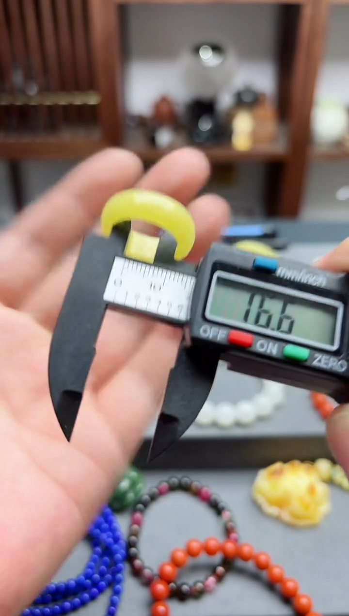 【闪购商品】蜜蜡裸石未镶嵌蜜蜡指环11-12号*1 SAF