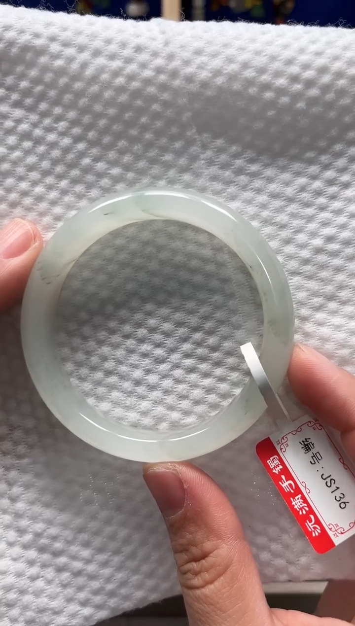 【闪购商品】石英质玉手镯未镶嵌JS136