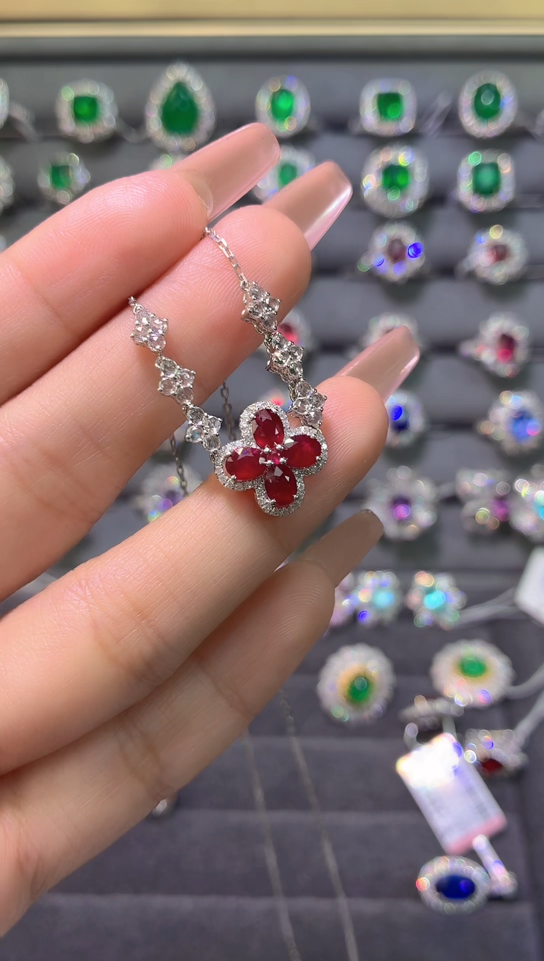 18K金镶嵌锁骨链红宝石-1.25ct