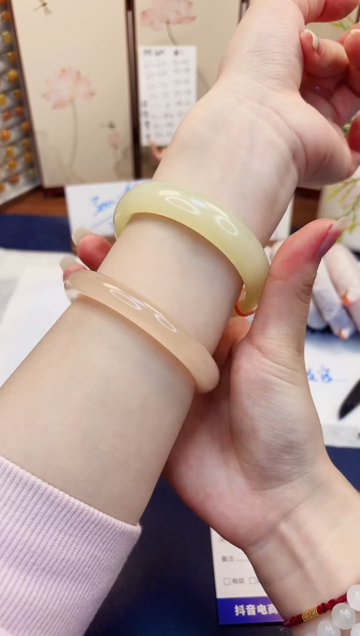 【闪购商品】石英质玉未镶嵌手镯227-晴水-圈口58