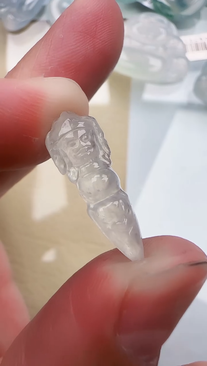 翡翠未镶嵌颈饰缅甸天然翡翠