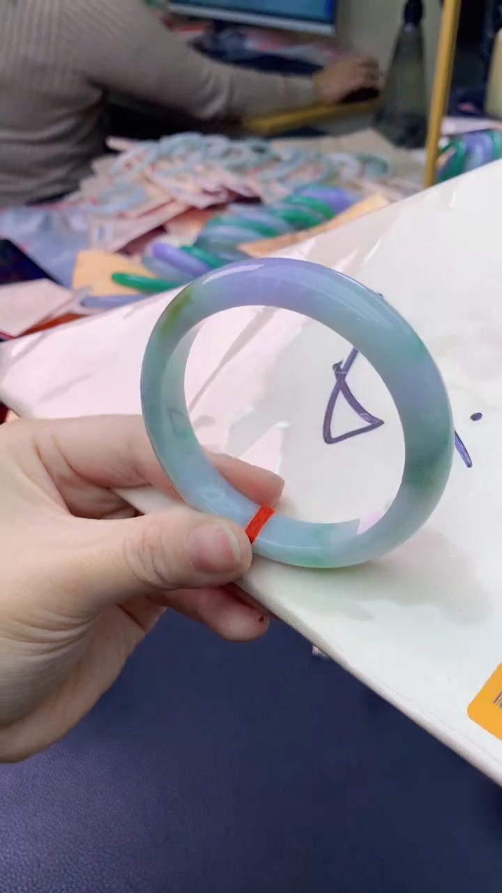 【闪购商品】翡翠手镯未镶嵌1069023971