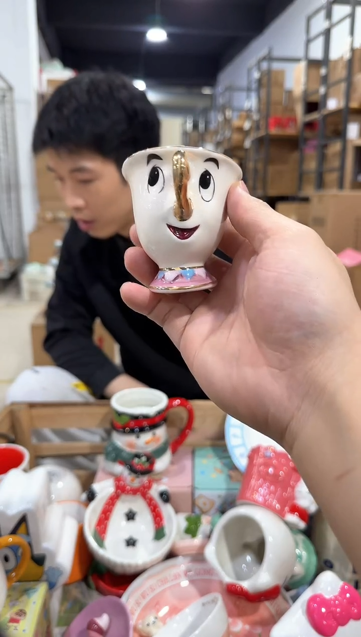 瓷片金边阿奇杯 