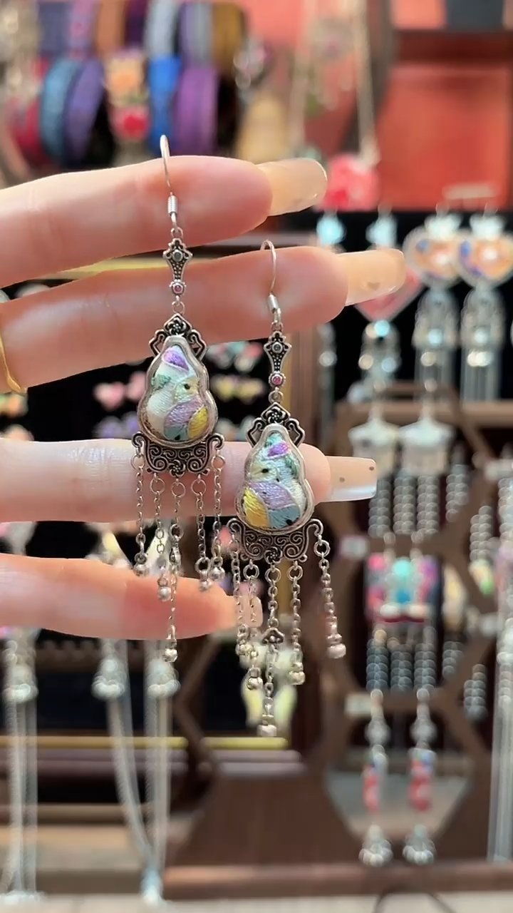 织绣 云织谣民族风精美饰品   160