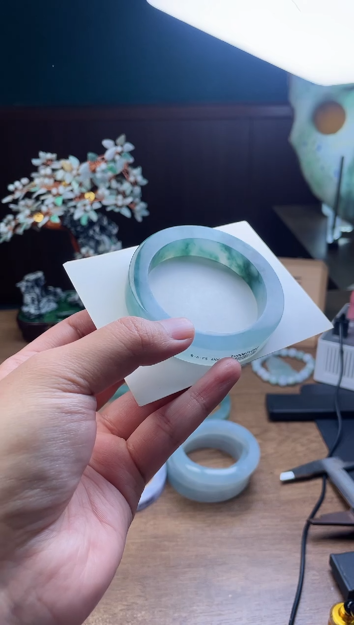 【闪购商品】定制翡翠手镯未镶嵌 定制