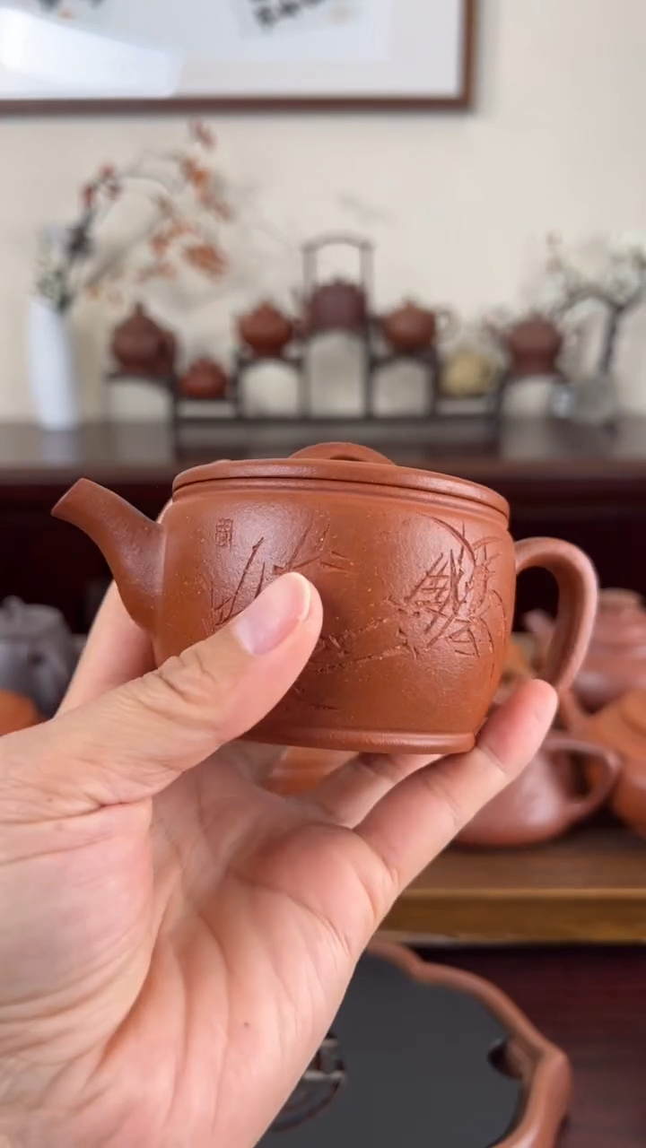 【闪购商品】紫砂茶壶红降坡竹刻汉瓦壶150CC