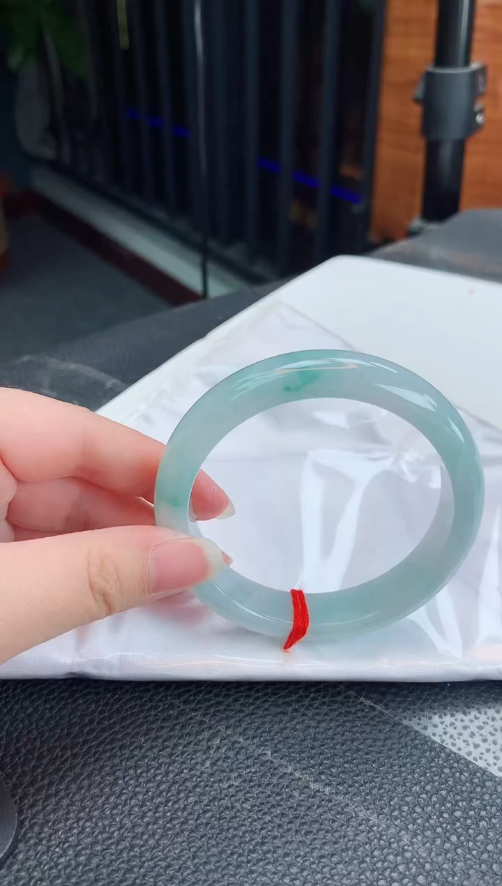 【闪购商品】翡翠手镯未镶嵌缅甸天然翡翠A货手镯