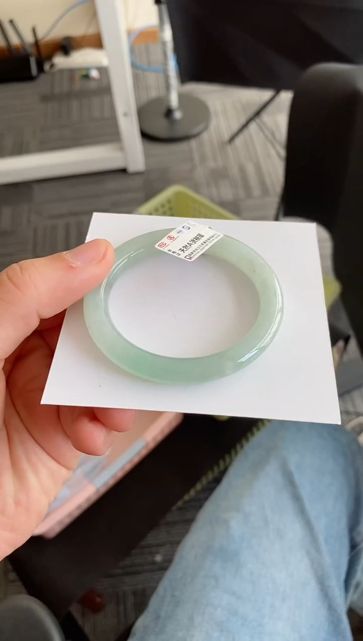 【闪购商品】翡翠手镯未镶嵌1号52*8.2*8.6圆条