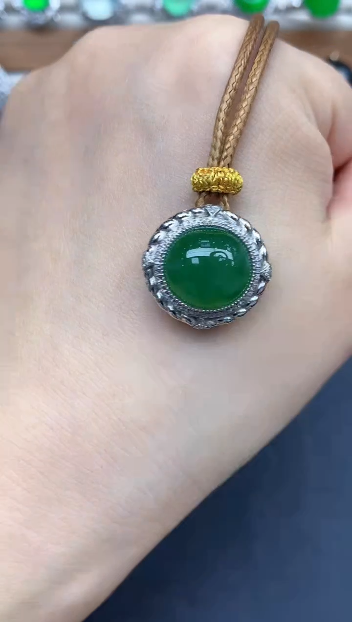 颈饰18K金镶嵌翡翠453-中国好珍宝
