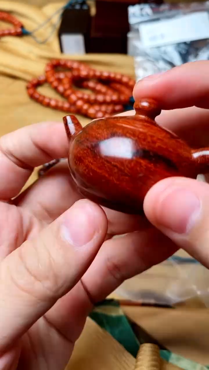 檀香紫檀（小叶紫檀）把把壶（微瑕）