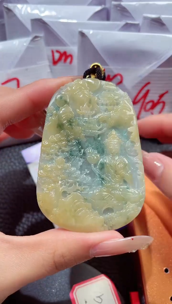 颈饰未镶嵌翡翠20260104