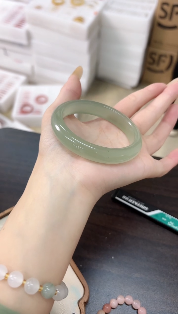 未镶嵌手镯石英质玉202-56D