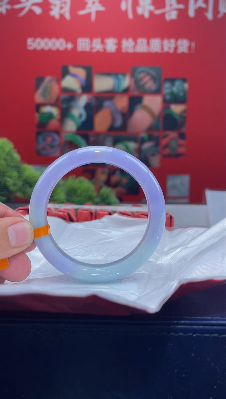 翡翠手镯未镶嵌手镯1