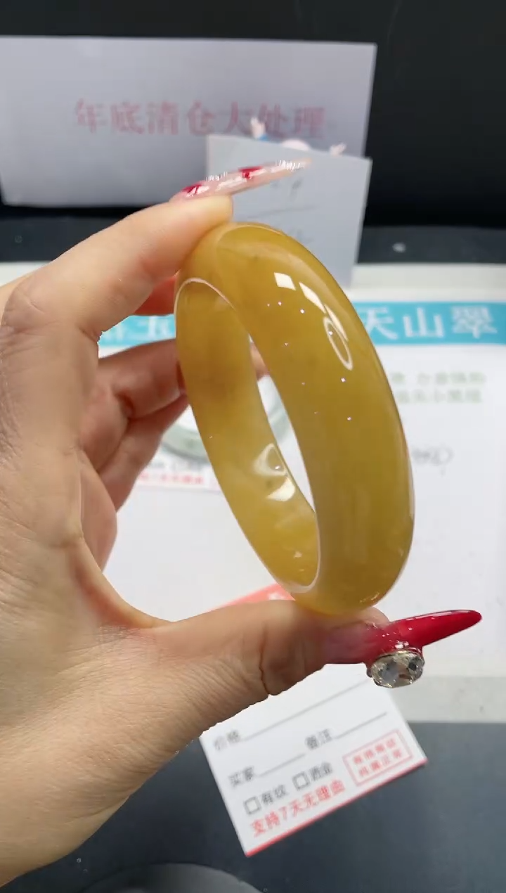 【闪购商品】石英质玉手镯未镶嵌163